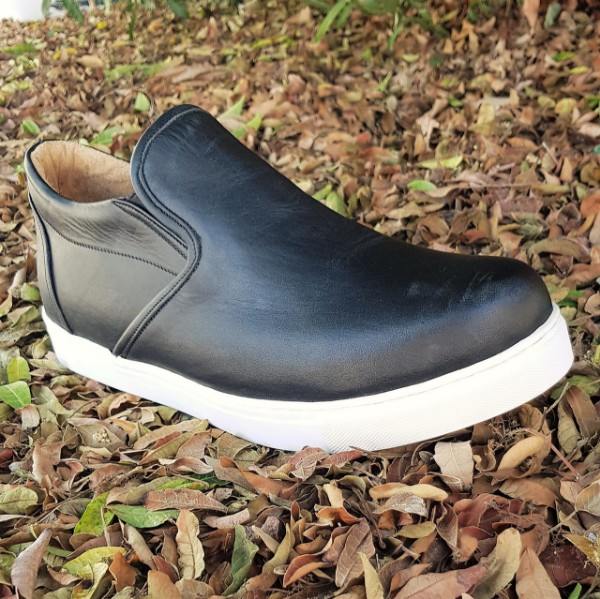 Picture of SKU-078 : 11 US Vans